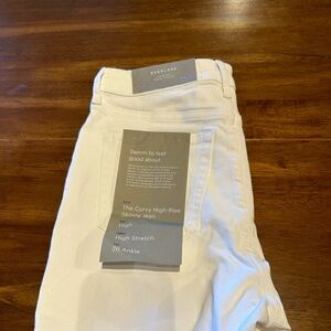 Everlane Woman’s White Jeans